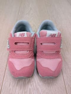 New Balance 373 ピンク スニーカー　14.5cmのサムネイル
