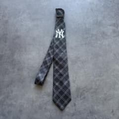 ネクタイ NY ロゴ Cityboy 赤 グレー チェック ヤンキース - メルカリ