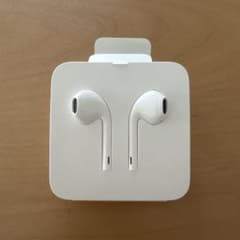 Apple EarPods ホワイト 3.5mmジャックのサムネイル
