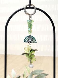 ハンドメイド 扇子キーホルダー グリーン 和風のサムネイル