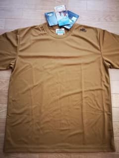 【新品】AND STUDIOS Tシャツ ドライフィットのサムネイル