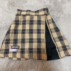 130㎝女の子　スカートのサムネイル