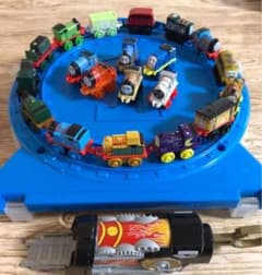【値下げしました！】ミニミニトーマス ＋専用ケース＋ランチャーセットのサムネイル