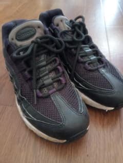 NIKE AIR MAX 95 ブラック スニーカーのサムネイル