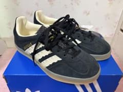 adidas ガゼル インドア フリルのサムネイル