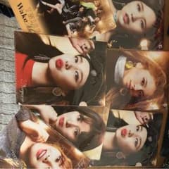 TWICE 限定クリアファイルのサムネイル