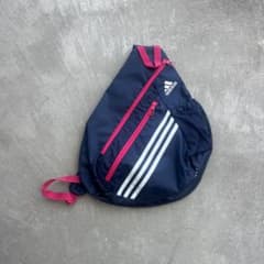 00s adidasワンショルダー Y2Kテック系 archiveスリングバッグ - メルカリ