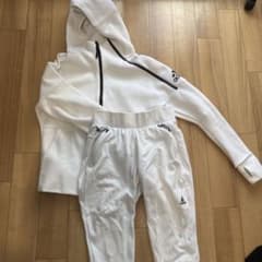 y*k様 adidas セットアップ ホワイト ジャージ やりラフィー - メルカリ