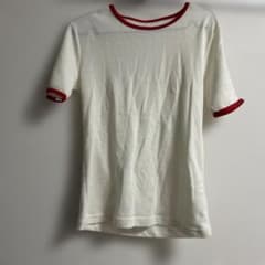 ✴*デ様 ホワイト 半袖Tシャツ レッドリブのサムネイル