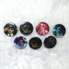 龍が如く 冠婚葬祭展 真島吾郎 アクリルスタンド & 缶バッジセット 龍が如く 冠婚葬祭展 真島吾郎 アクリルスタンド & 缶バッジセット