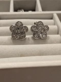 MARY QUANT 귀걸이 실버 컬러 스톤