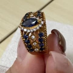 もの凄く綺麗なロイヤルブルーカラーのサファイアダイヤモンドアンティークリングです もの凄く綺麗なロイヤルブルーカラーのサファイアダイヤモンド