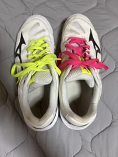 Mizuno バドミントンシューズ ホワイト/イエロー/ピンク 27.5cmのサムネイル