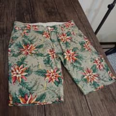 ショートパンツ ハーフパンツ 花柄 ボタニカル柄 総柄のサムネイル