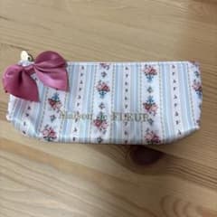 Maison de FLEURのペンケースのサムネイル