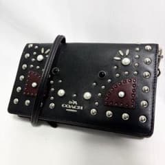 コーチ ショルダーバッグ 2way スタッズ パール レザー ロゴ 金具 黒 