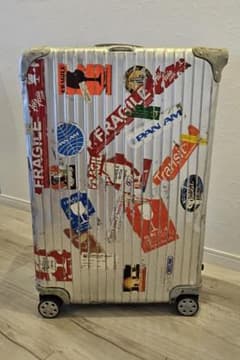 ⭐廃盤 ステッカー多数 ⭐リモワ 　トパーズ　82L　4輪スーツケース⭐ ⭐廃盤 ステッカー多数 ⭐リモワ トパーズ 82L 4輪スーツケース