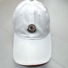 ほぼ未使用！　モンクレール　キャップ　帽子　白　MONCLER ワンポイント ほぼ未使用！ モンクレール キャップ 帽子 白 MONCLER ワンポイント