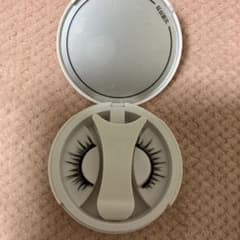 マグネット式つけまつ毛　MAKUSUREのサムネイル