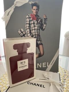 CHANEL！限定N5オードゥトワレットのサムネイル