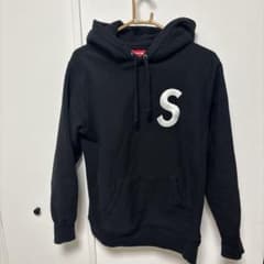 Supreme ブラック パーカー Sサイズ　sロゴパーカー　色褪せ黄ばみ無し‼️のサムネイル
