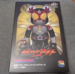 BE@RBRICK 仮面ライダーアギト シャイニングフォーム 100% 400% - メルカリ