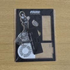 MISAMO popup ccc アクスタ モモのサムネイル