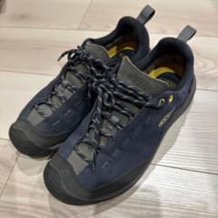 KEEN メンズシューズ　サイズ26.5cmのサムネイル