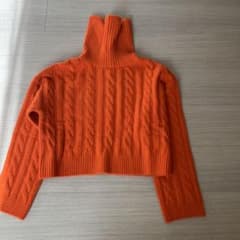 GU オレンジ クロップドニット Sのサムネイル