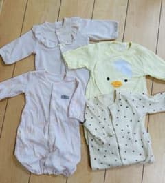 ベビー服 ロンパース カバーオール ４点セット 50〜60のサムネイル