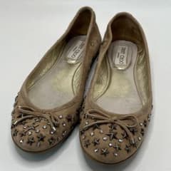 Jimmy Choo flat shoes, size 38, suede, star studs, beige, ribbon.
