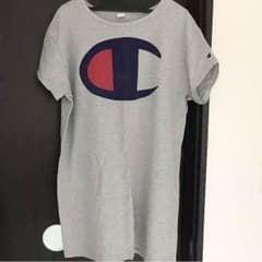 チャンピオン   半袖Tシャツ  膝丈ワンピースのサムネイル