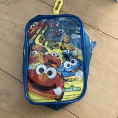 セサミストリートのポーチのサムネイル