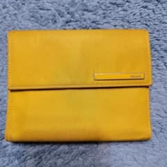 PRADA折り財布のサムネイル