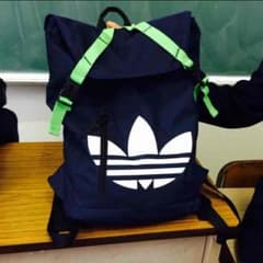 adidas ナップサック ( 送料込み )のサムネイル