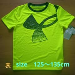 ✩アンダーアーマー　Tシャツ　125〜135cm✩のサムネイル
