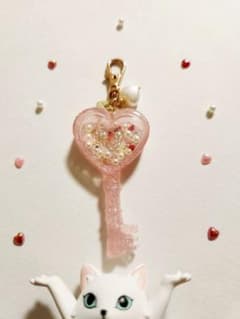 #ハートキー　キーホルダー　(訳あり)のサムネイル