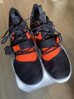 NIKE AIR FORCE 270 SAFARIのサムネイル