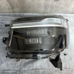 HONDA N-BOXカスタム JF5 純正右LEDヘッドライト ステー折れ - メルカリ