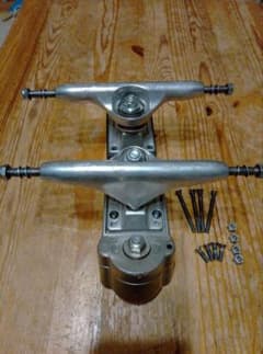 yow ヤウ V4 S5 サーフスケートトラック - メルカリ
