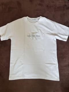 新品未使用 Calvin Klein Jeans ホワイト Tシャツのサムネイル