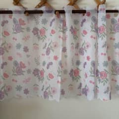 ☆カフェカーテン☆ハンドメイド♪バタフライデザイン カフェカーテン 小さな可愛いフラワー バタフライ140x48cm - メルカリ