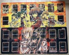 【超希少】懸賞品 遊戯王 ハーフプレイマット Vジャンプエディション 超希少】懸賞品 遊戯王 ハーフプレイマット Vジャンプエディション