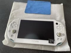 PlayStation®Vita（PCH-2000シリーズ）のサムネイル