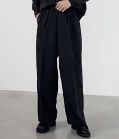 HIGH TWISTED GABA WIDE TUCK SLACKSのサムネイル