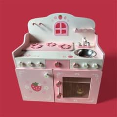 いちごモチーフ 木製おままごとキッチンのサムネイル