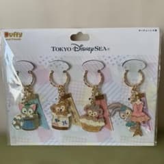 東京ディズニーシー ダッフィーフレンズ キーチェーン4個セット - メルカリ