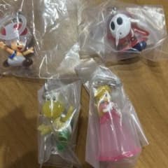 マリオキャラクター フィギュア キーホルダー 4種セットのサムネイル
