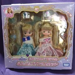 リカちゃん人形のサムネイル