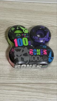 BONES 100s PARTY PACK 52mm スケートボードウィールのサムネイル